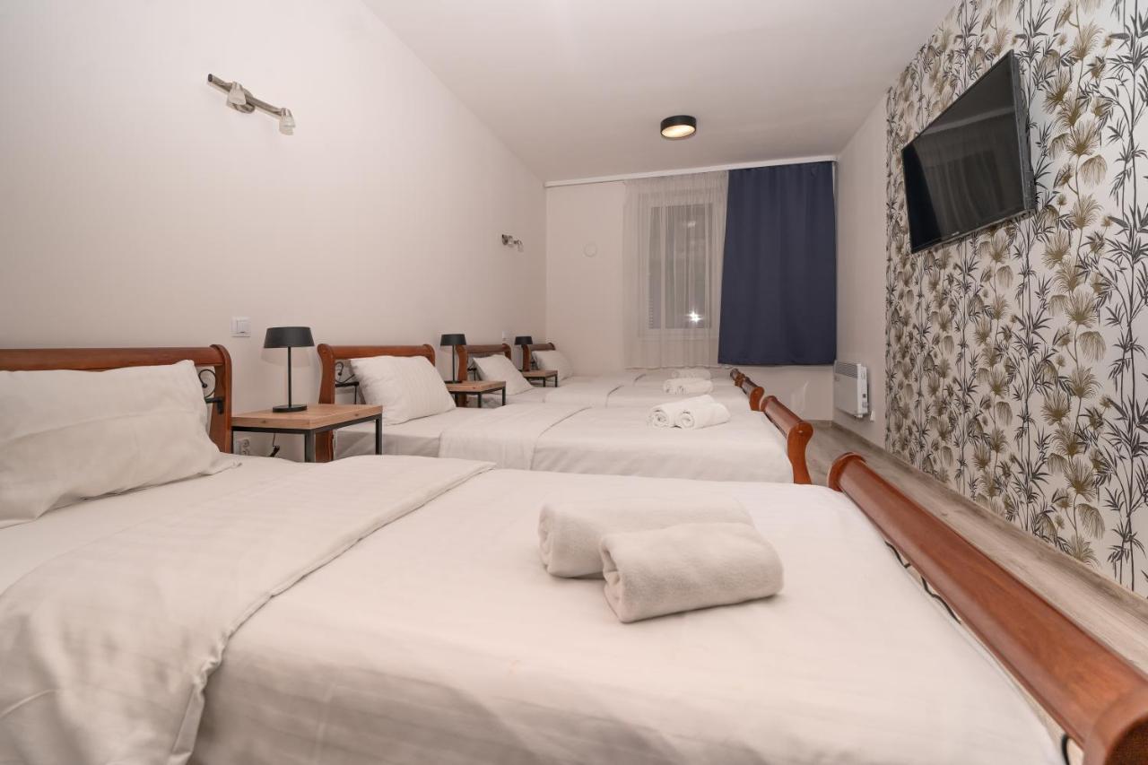 Kelman Global Hotel