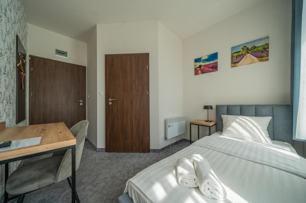 Kelman Global Hotel Nowa Sol
